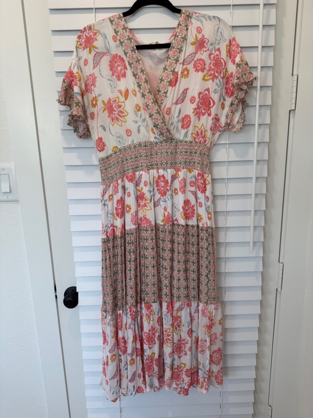 Kings Road Floral Block Print Pleated Midi Dress Women’s Medium Smocked Waist